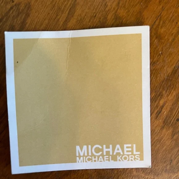 Michael Kors Hand-Woven Straw Leather Trim ToteSantorini Summer Straw Purse - Picture 12 of 12